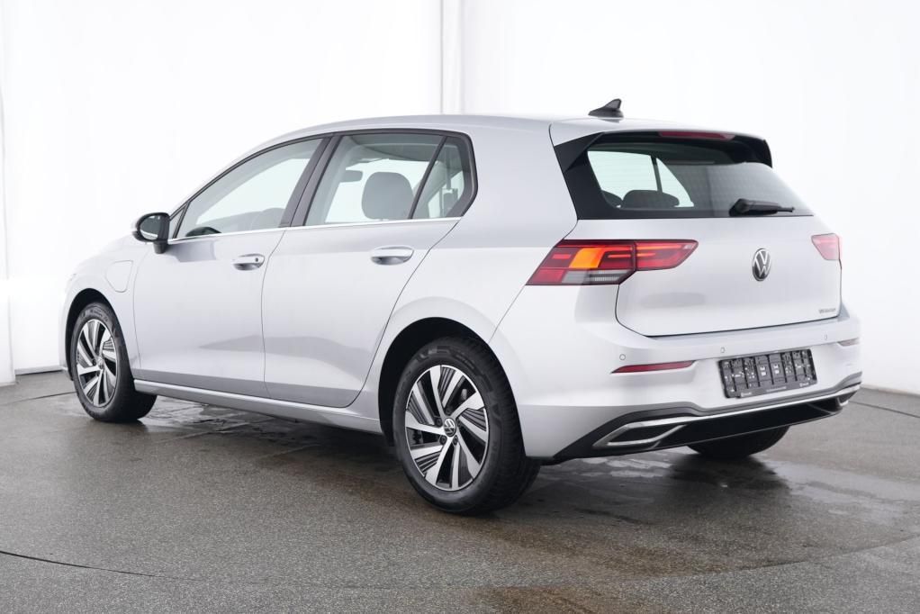 Volkswagen Golf Style 1.4 electric/TSI eHybrid 150kW 6-Gang