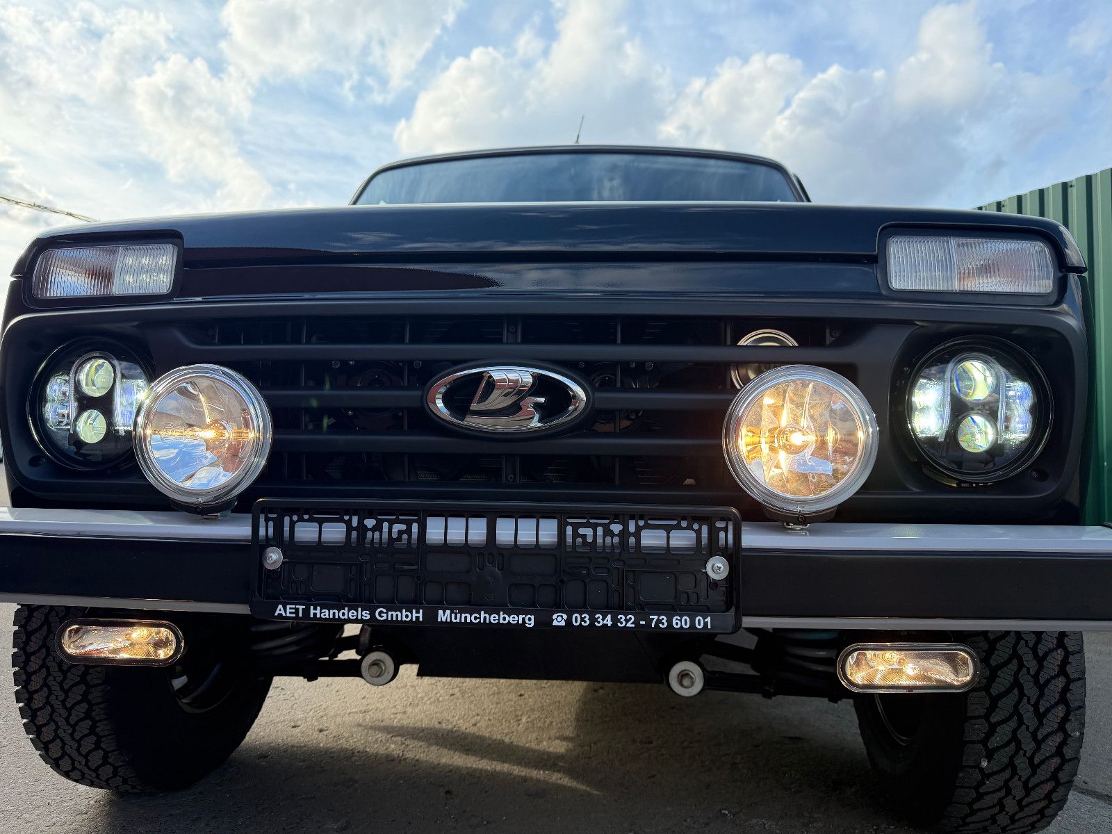 Fahrzeugabbildung Lada Niva LEGEND "PREMIUM PLUS"! !NEUE VIP-AUSSTATT.!