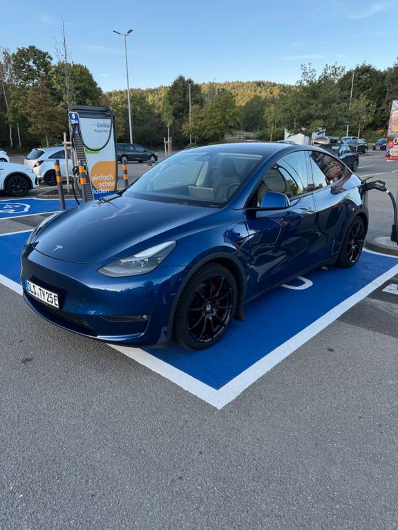 Image of Tesla Model Y