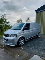 Volkswagen VW T5 Transporter Camper / Renntransporter - Volkswagen T5 Transporter in Bonn