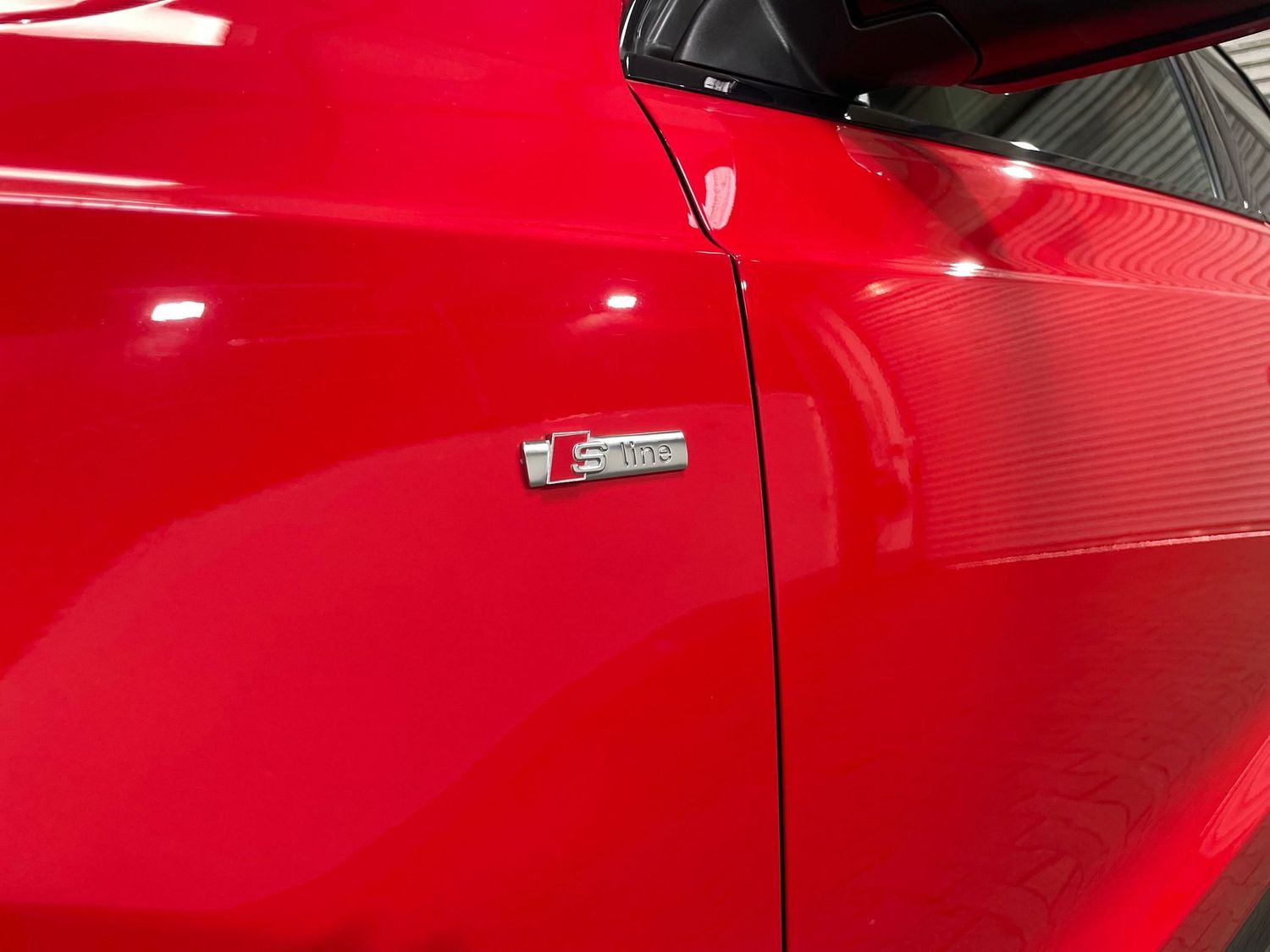 Fahrzeugabbildung Audi Q3 2.0TFSI quat S line Competition#LED#Black#20"