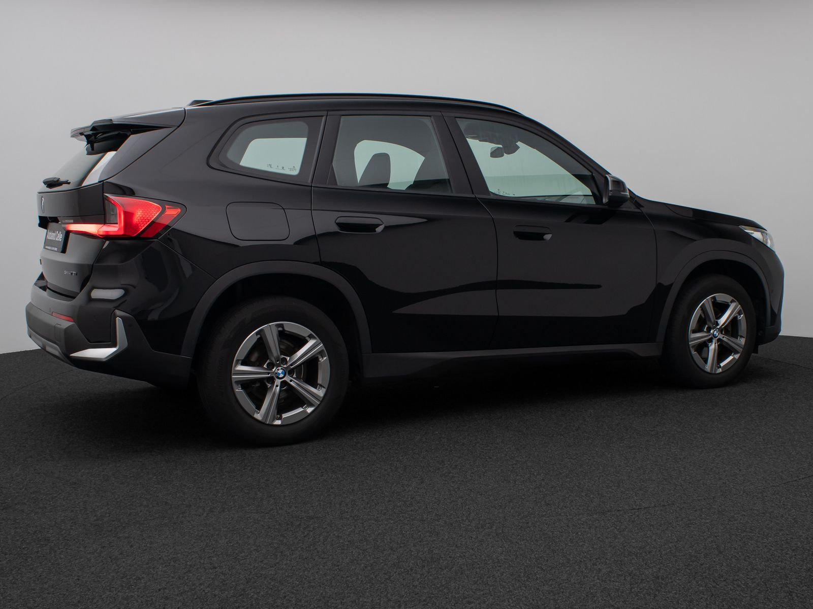 Fahrzeugabbildung BMW X1 sD18i Panorama Kamera DAB H/K Komfort Sport