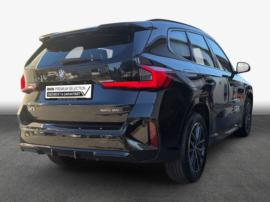 BMW X1 sDrive18i Aut. M-Paket AHK LED Sitzheizung foto 2