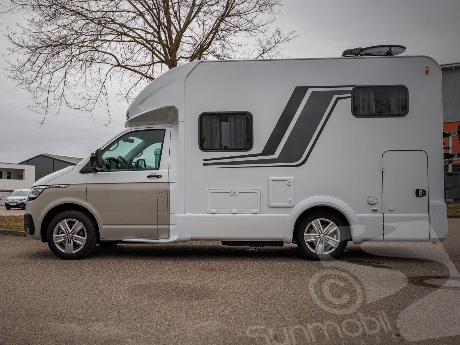Fahrzeugabbildung Weinsberg X-CURSION VAN 500 MQ PEPPER #SEITZ #3,5T #THULE