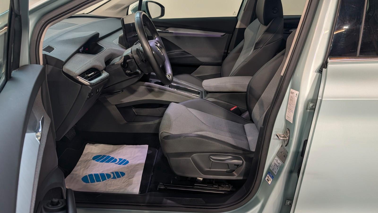 Skoda Enyaq 80 Loft ACC*LANE*KESSY*SIDE*SHZ*KAM*19"