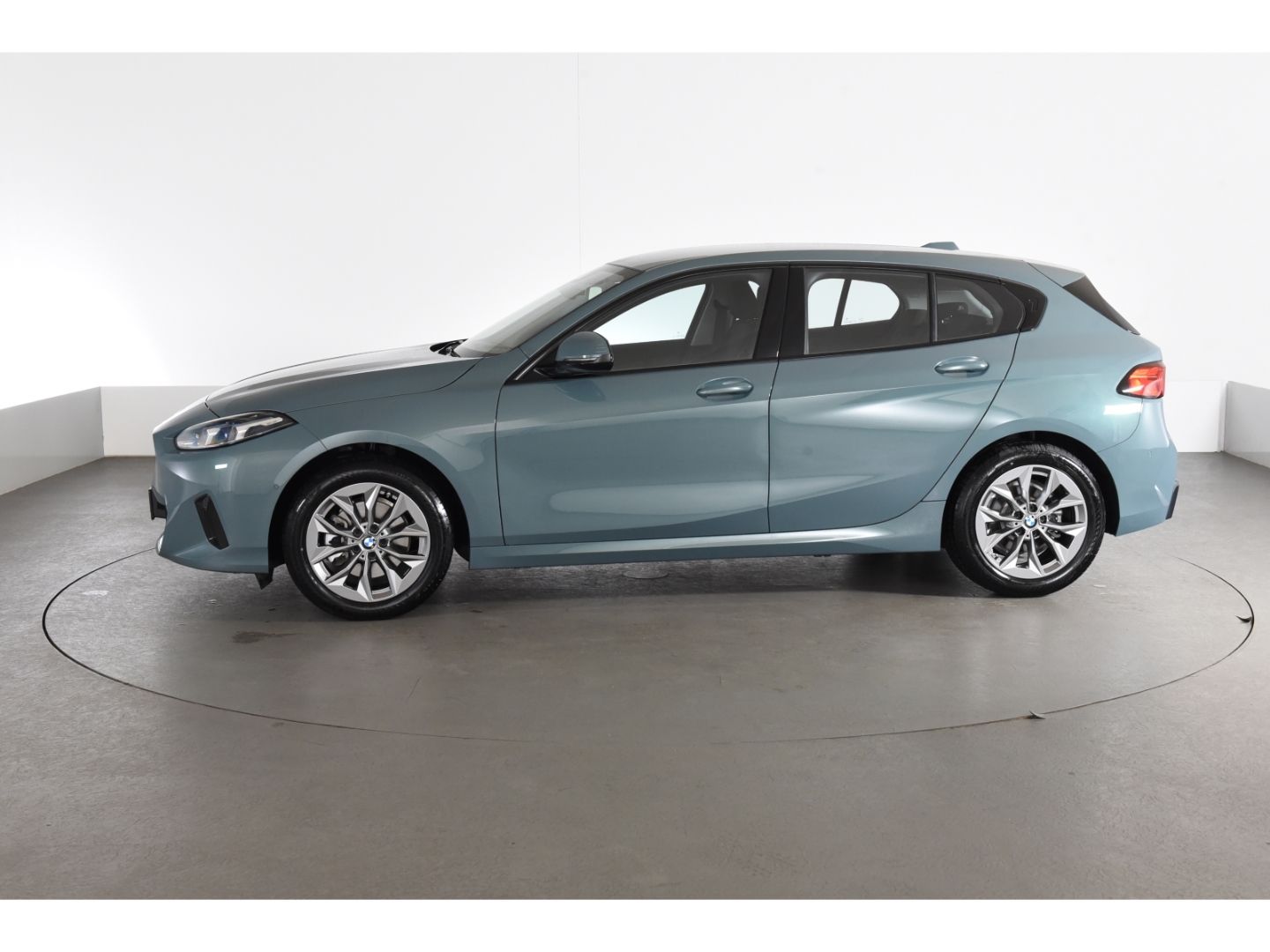 BMW 120 i Premiumpaket Anhängerkupplung Driving Assi foto 3