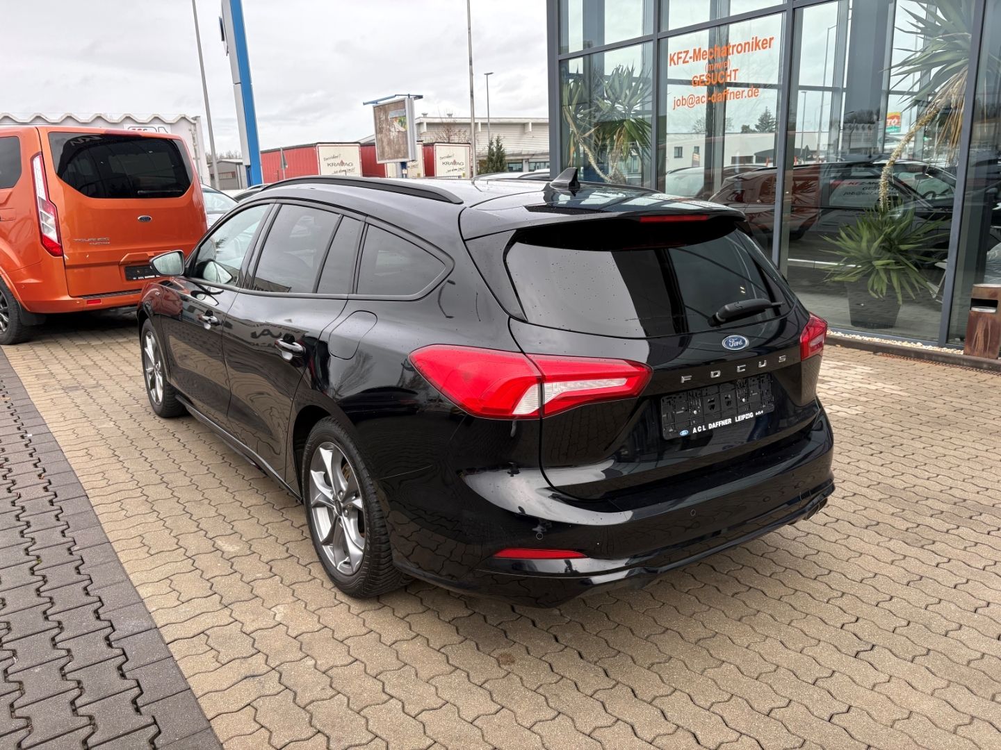 Fahrzeugabbildung Ford Focus Turnier ST-Line SpurhalteASS LED Kamera