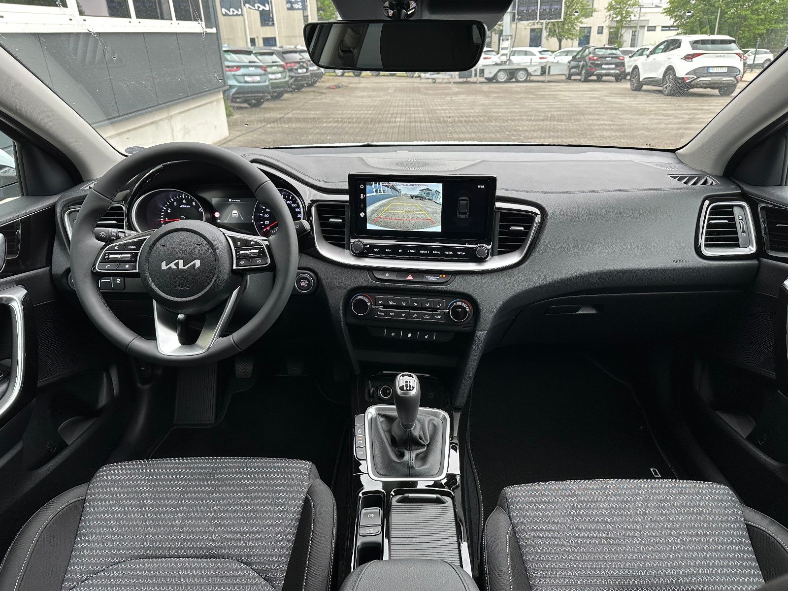 Fahrzeugabbildung Kia cee'd / Ceed 1.5 T-GDI MTUltimate Edition Style