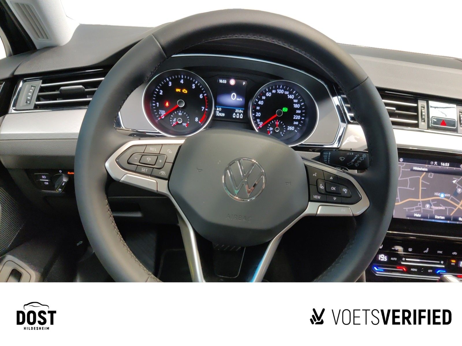 Volkswagen Passat Variant - Bild 12