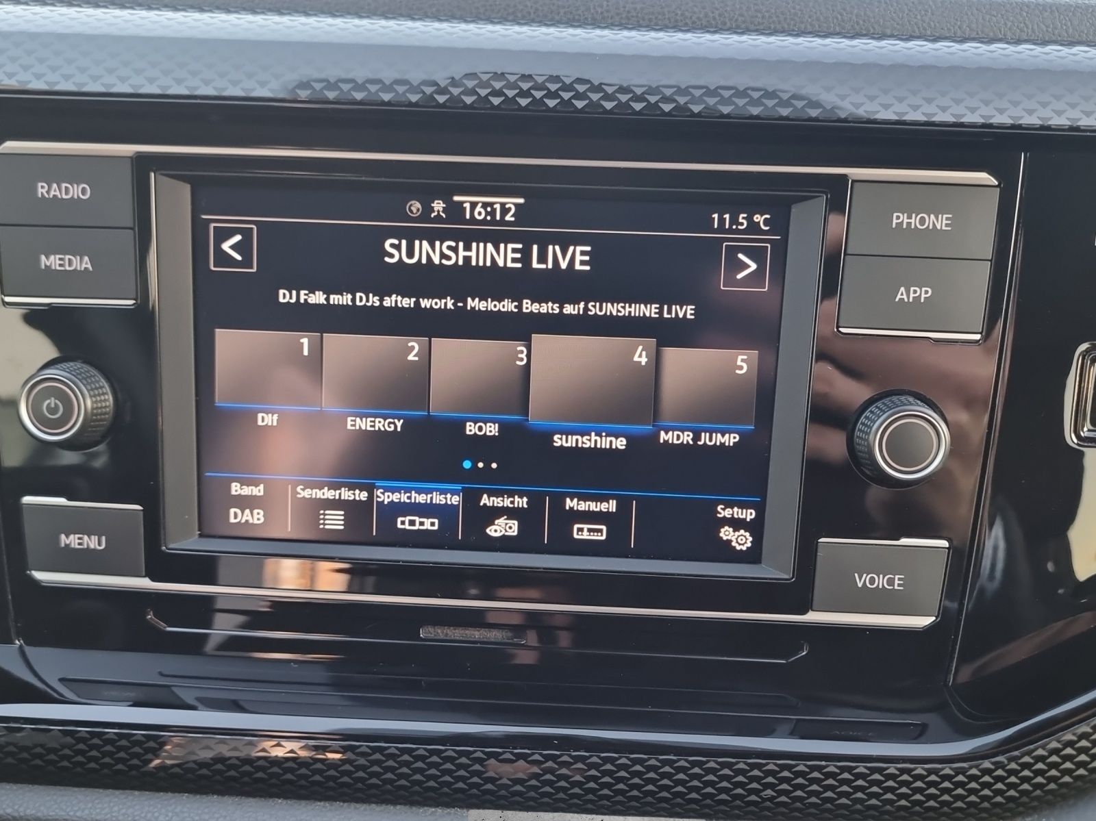 Fahrzeugabbildung Volkswagen Polo Life TSI LED SH PDC DAB+ WeConnect Klima