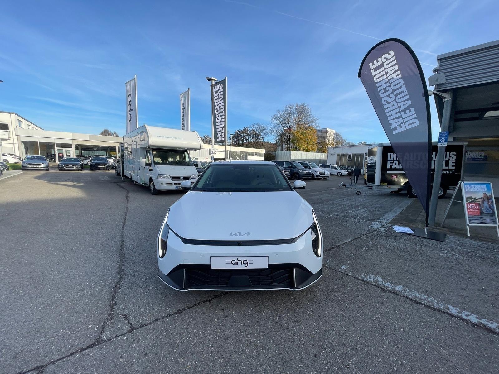 Kia EV4 Hatchback 81 EARTH FWD PAKETE 3-8 !! KIA TÜB