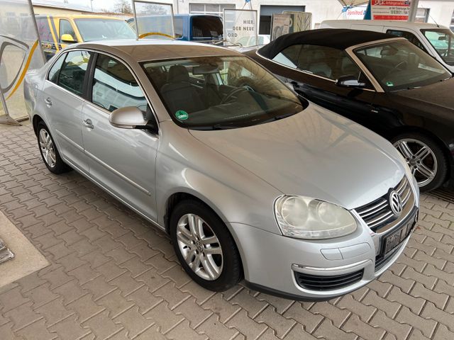 Volkswagen Jetta V Comfortline *Paket Licht + Sicht+PDC+ZV*