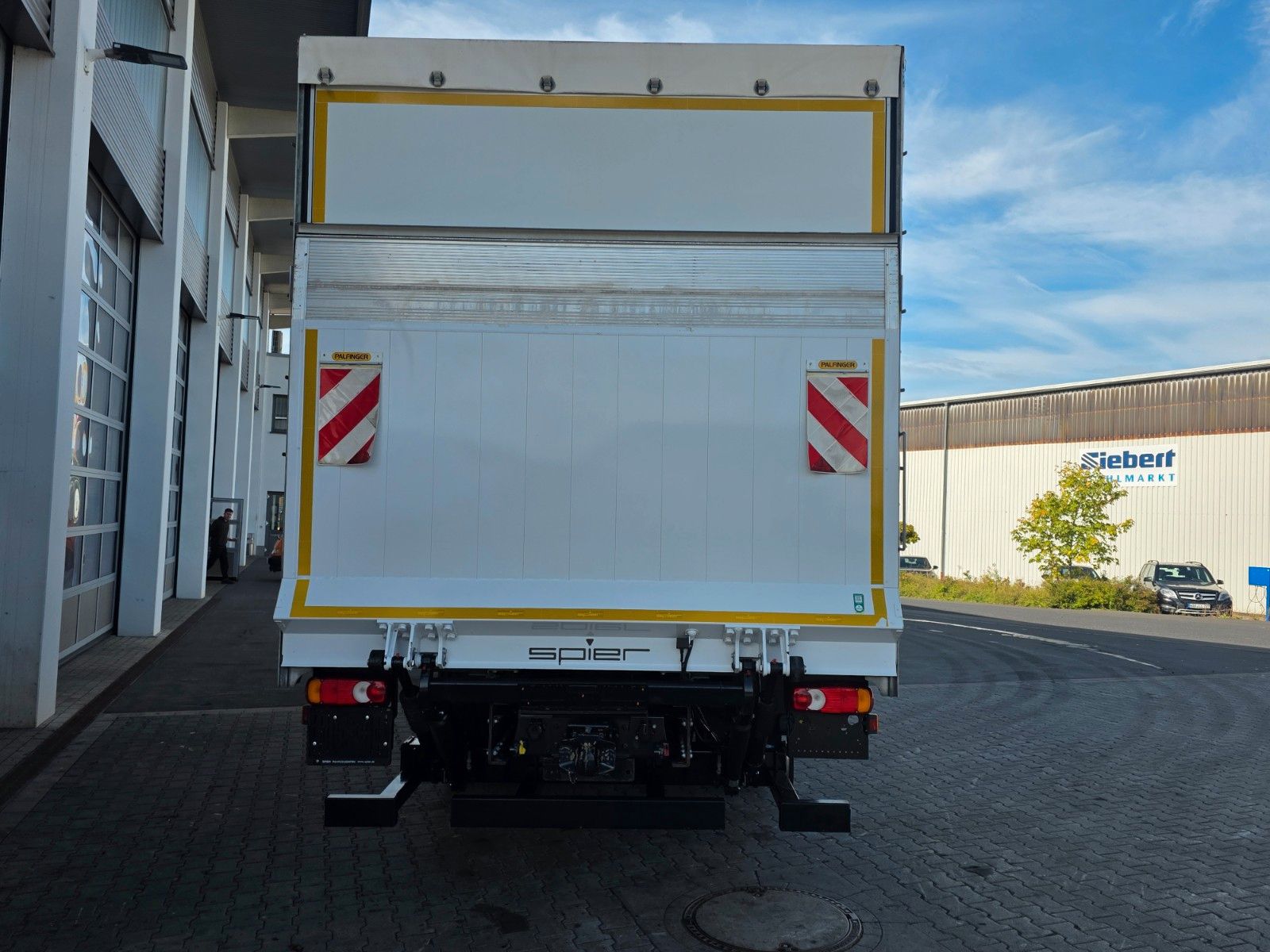 Fahrzeugabbildung Iveco Eurocargo ML120E25 LBW 1.500 3 Sitze Klima