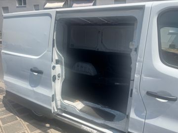 Renault Trafic - 12