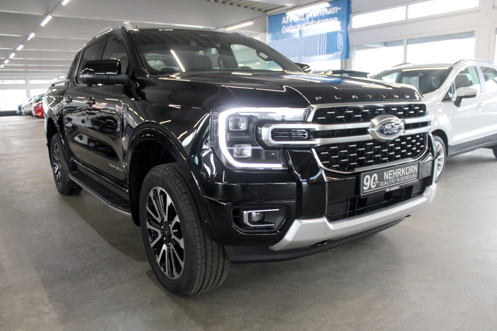 Fahrzeugabbildung Ford Ranger Platinum Automatik LEDER AHK ROLLO STDH