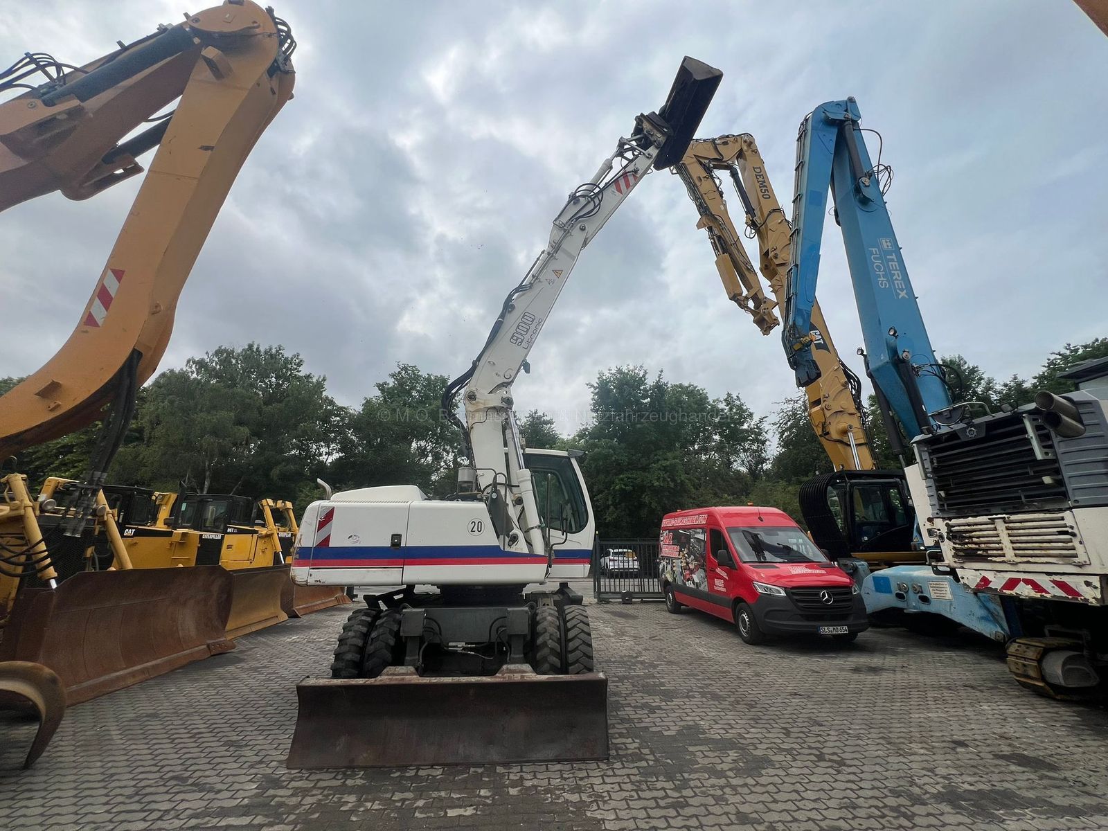 Fahrzeugabbildung Liebherr A 900 C-Litronic / SW/ZSA/VSA/ Hammerleitung/