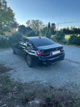 BMW 318i M Sport Automatik M Sport - BMW 318 Gebrauchtwagen in München
