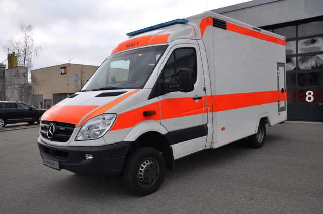 Mercedes-Benz Sprinter 516 CDI 4X4 Allrad Binz Rettungswagen