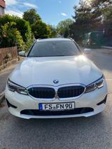 BMW 318i Touring Auto - LiveCockpit Professional - BMW 318 Gebrauchtwagen in München