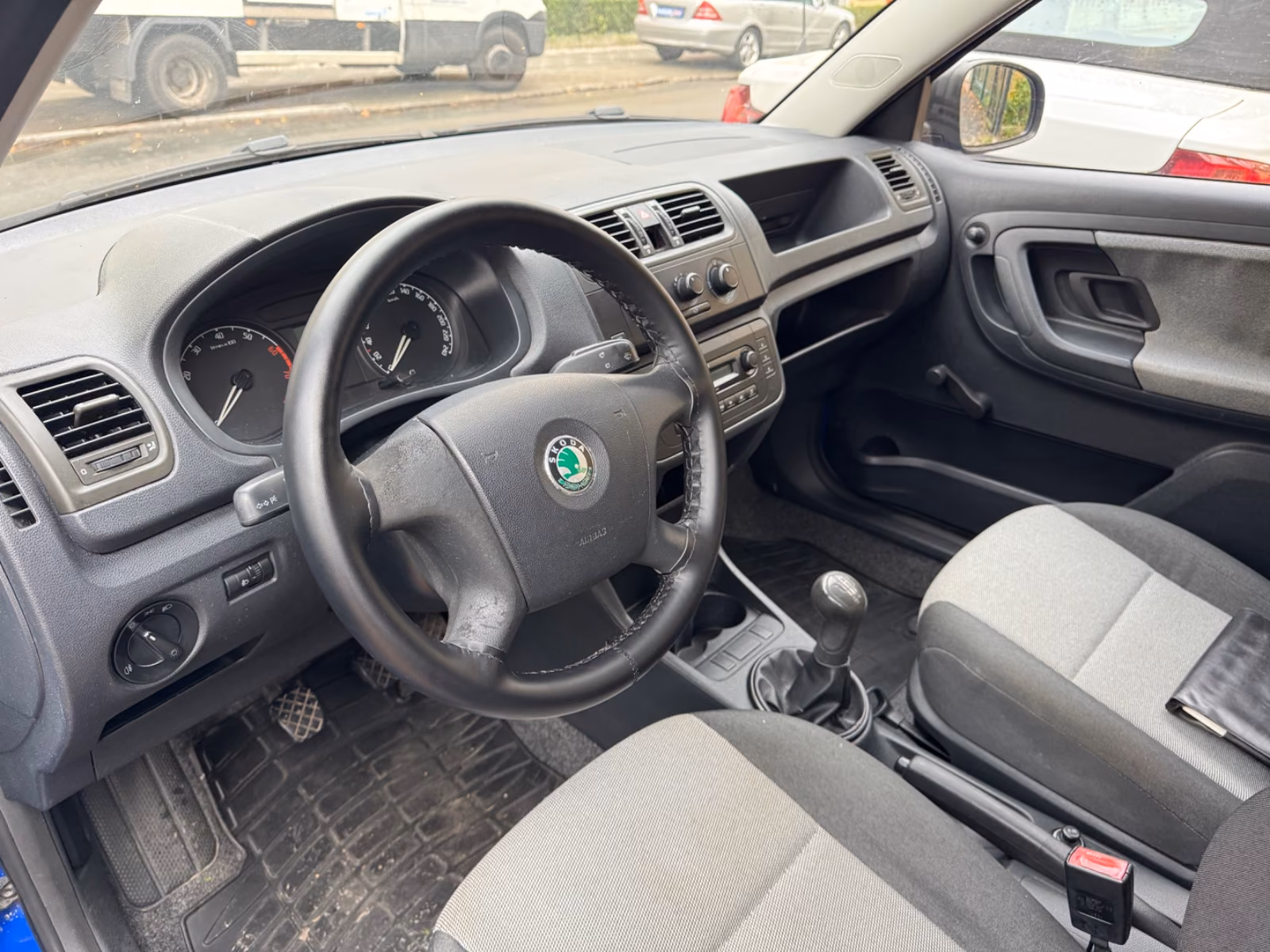 Skoda Fabia 2009 — photo 8