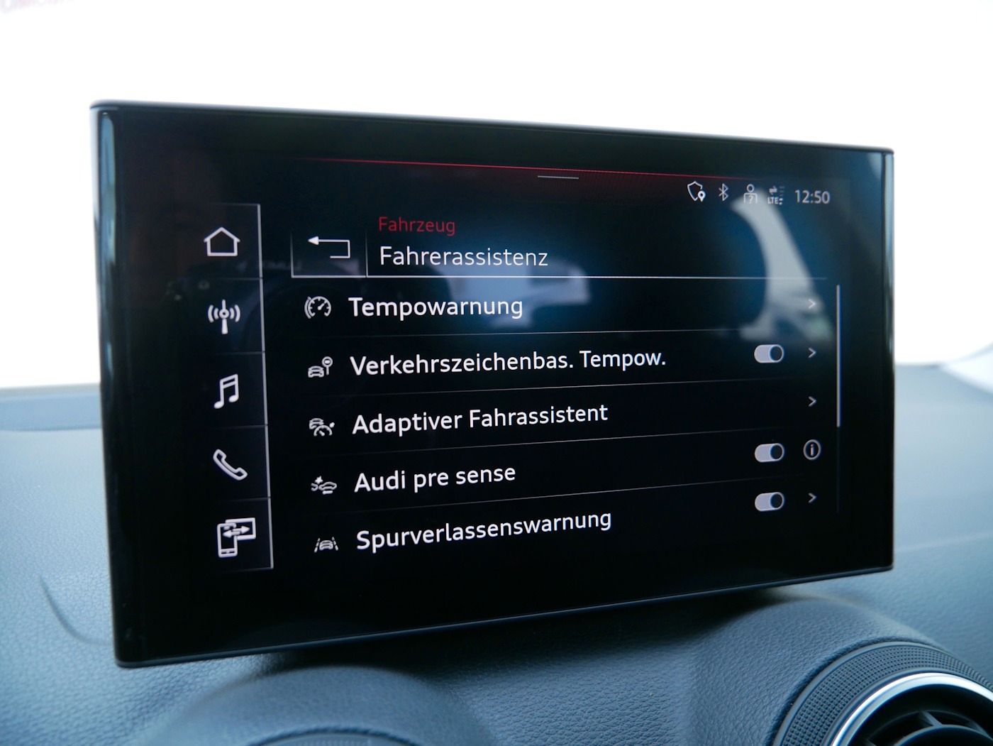 Fahrzeugabbildung Audi Q2 1.5 35 TFSI advanced AHK MATRIX DSG Kamera AC