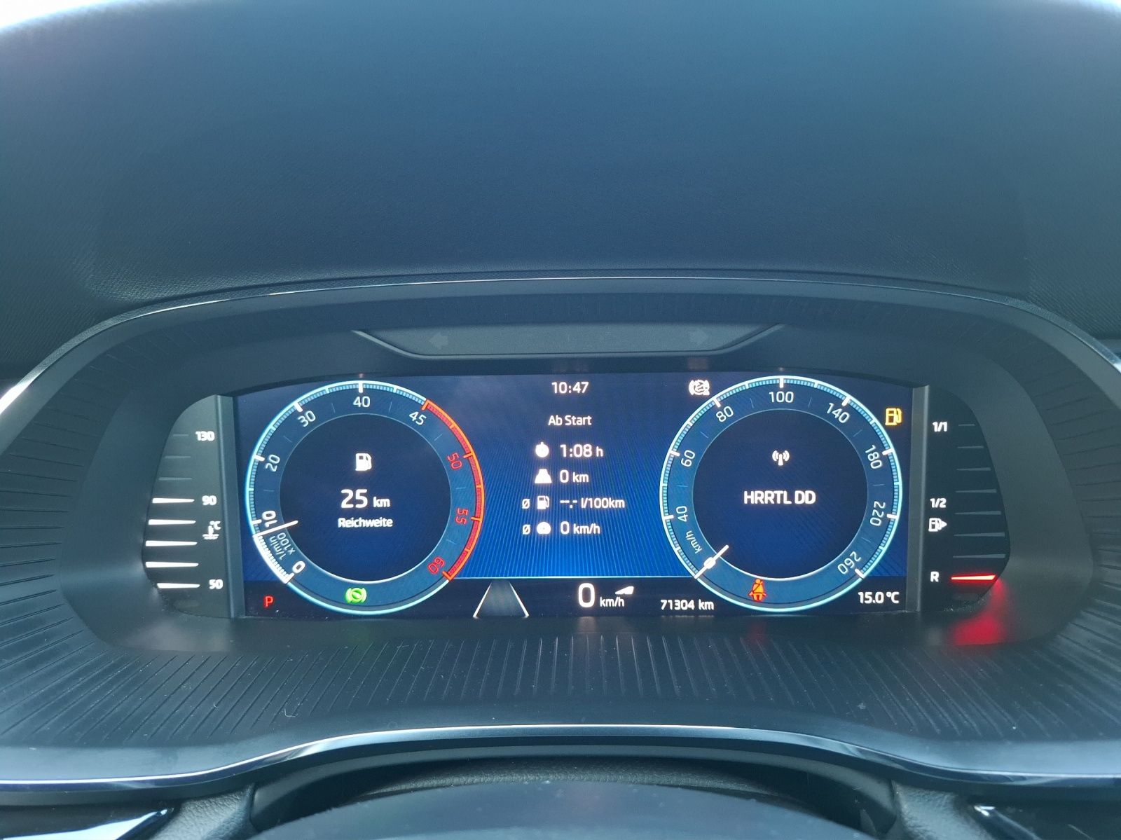 Fahrzeugabbildung SKODA Octavia Combi TDI Sportline DSG LED Navi VC PDC