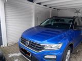 Volkswagen T-Roc 1.0 TSI - Top Zustand 8 fach bereift AHK - Volkswagen T-Roc: Von Privat
