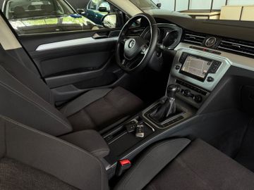 Volkswagen Passat Variant - 10