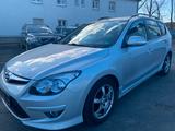 Hyundai i30 CW 1.6 CRDi 94kW KLIMA 1.HAND TÜV12.27 - Hyundai i30 aus 2012 mit Diesel-Antrieb: Kombi