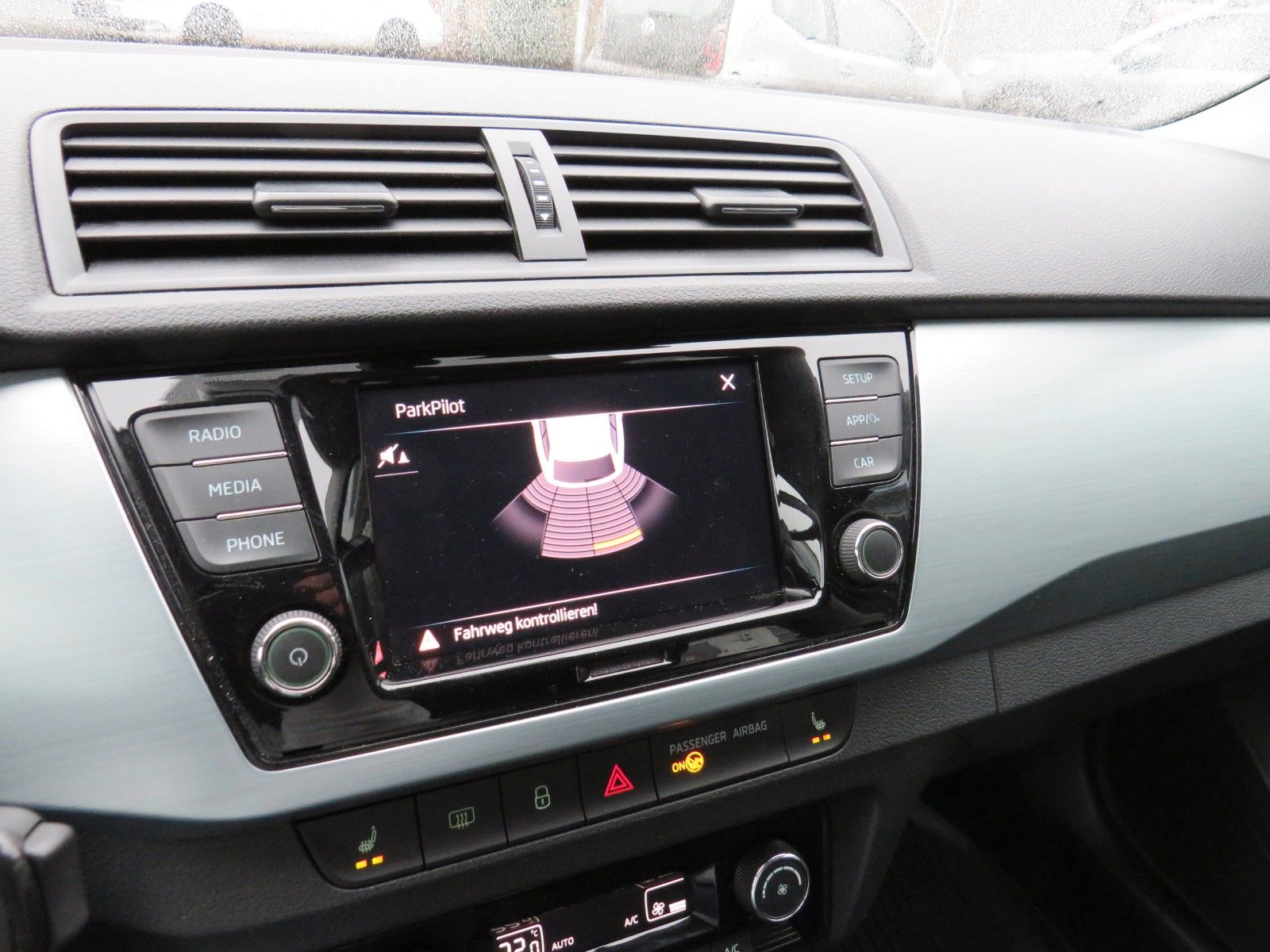 Fahrzeugabbildung SKODA Fabia Combi Ambition APP-CONNECT GRA PDC SITZH.1