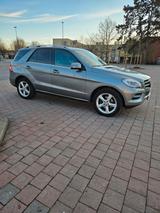 Mercedes-Benz ML 350 BlueTEC 4MATIC - - Mercedes-Benz ML 350 von privat