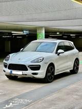 Porsche PORSCHE Cayenne GTS Sport AGA PZ Service/T... - Porsche Cayenne Gebrauchtwagen in Leipzig