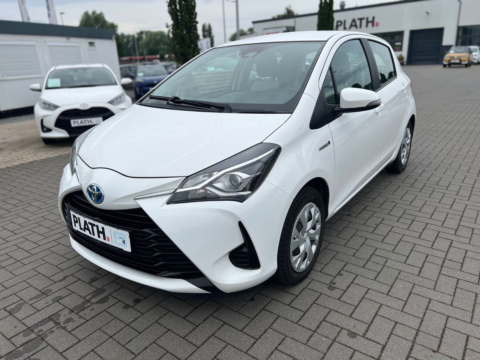 Toyota Yaris Hybrid 5 türig Automatik
