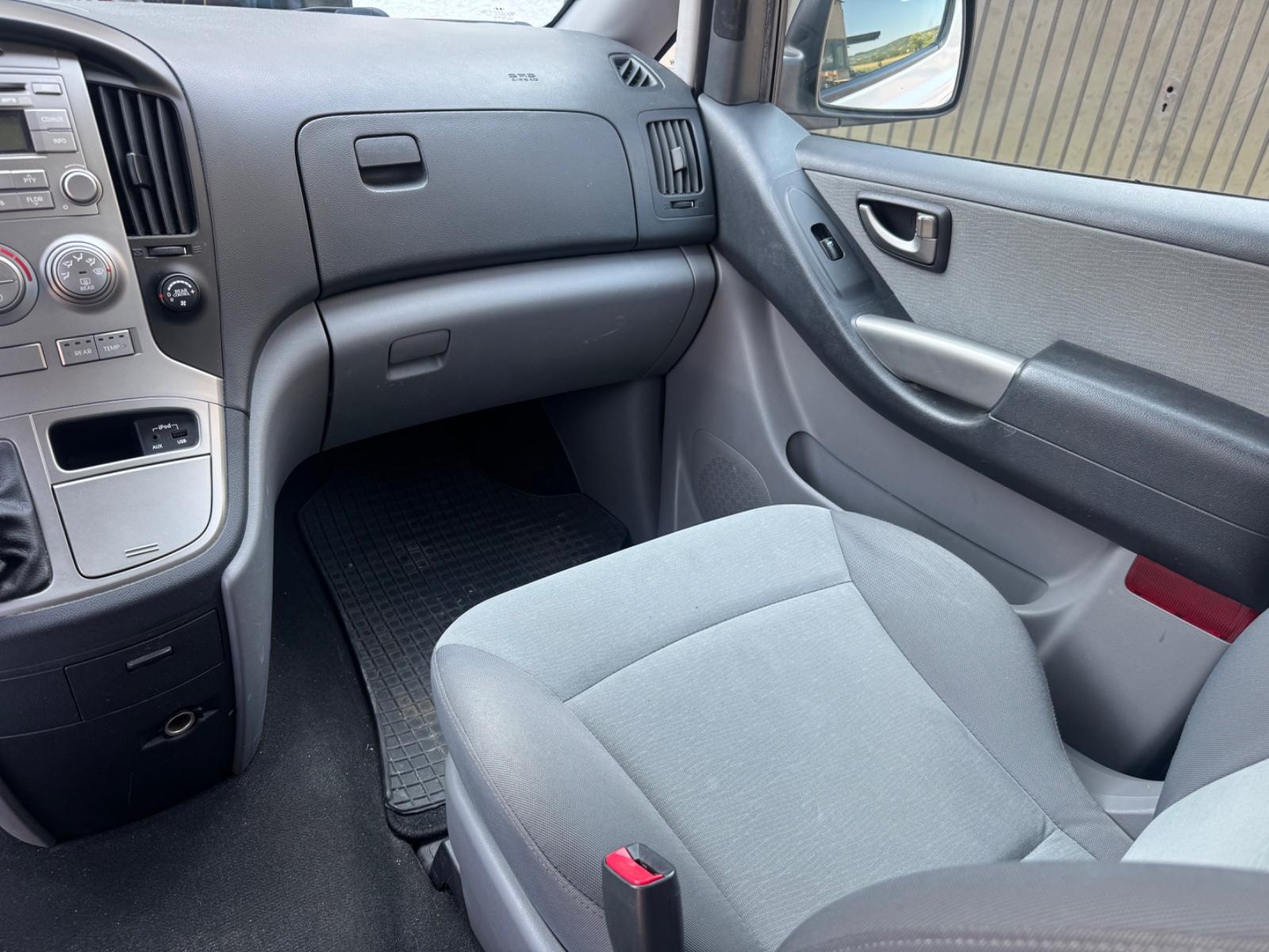 Hyundai H-1 Travel Comfort | 1 hand | 8 Sitzer |