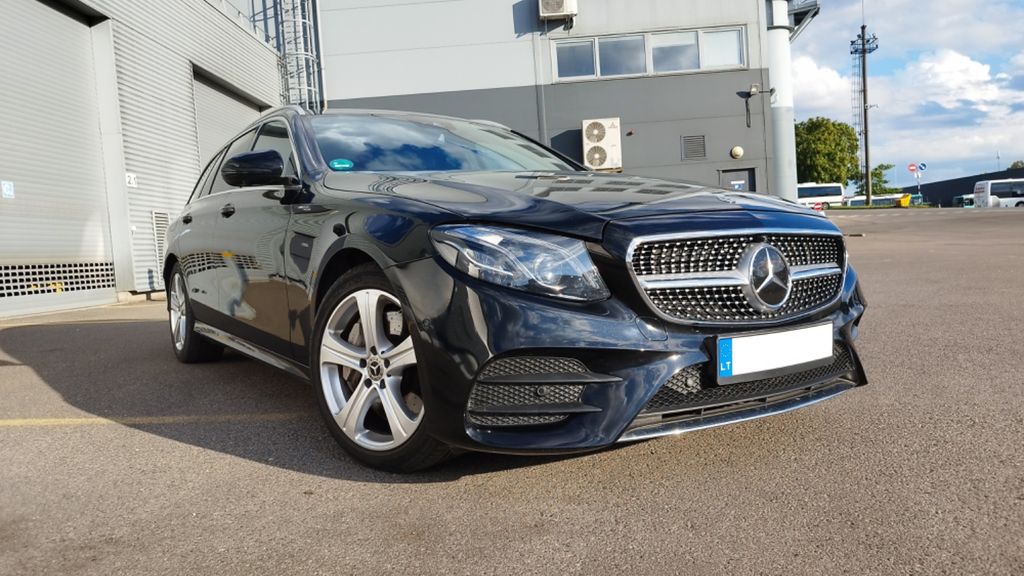 Mercedes-Benz E 400