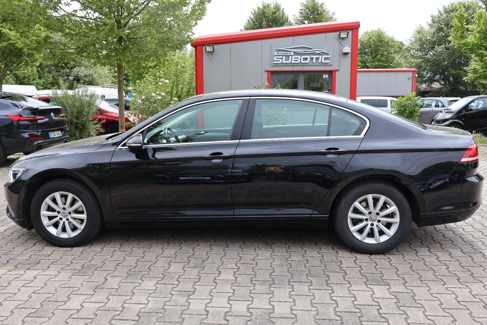 Fahrzeugabbildung Volkswagen Passat Lim. Comfortline BMT/Start-Stopp