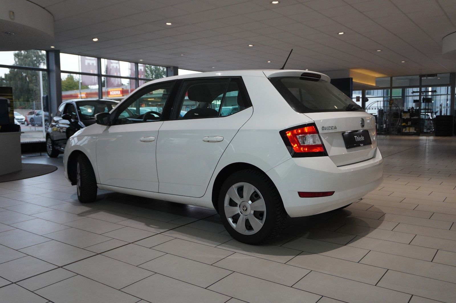Fahrzeugabbildung SKODA Fabia 1.0 ACTIVE 5-TÜR LED/KLIMA/USB/NEBEL/BT