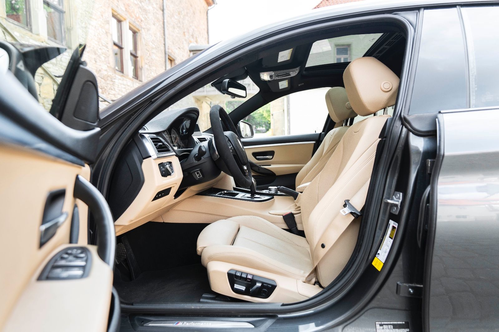 Fahrzeugabbildung BMW 430i GC M-Performance HIFI LED KAM NAV CARPLAY