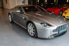 Fahrzeugabbildung Aston Martin V8 Vantage S *MWST. / 2. HAND / SCHECKHEFT*