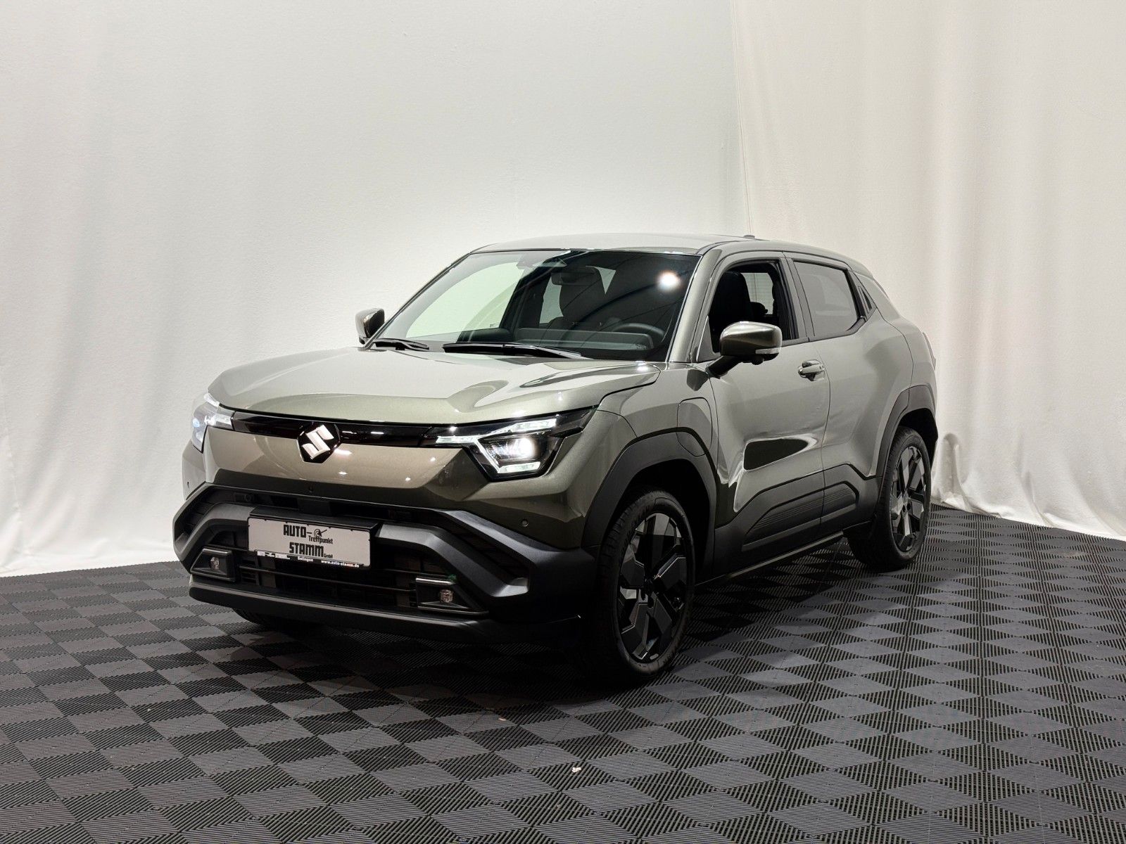 Fahrzeugabbildung Suzuki e Vitara 61 kWh Comfort+ Allgrip