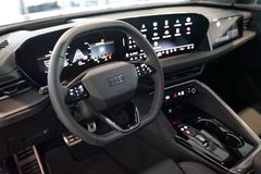 AUDI SQ5 TFSI | Pano | Carbon | Tech pro | HuD | B&O AUDI SQ5 TFSI | Pano | Carbon | Tech pro | HuD | B&O