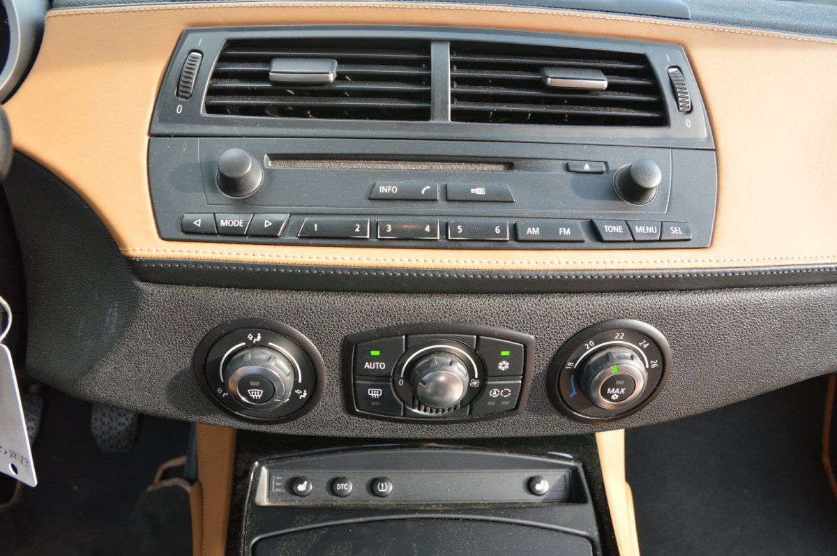 Fahrzeugabbildung BMW Baureihe Z4 Coupe  Individual 3.0si M-Sportsitze