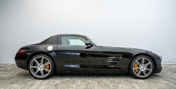 2010 Mercedes-BENZ SLS AMG — фото 4