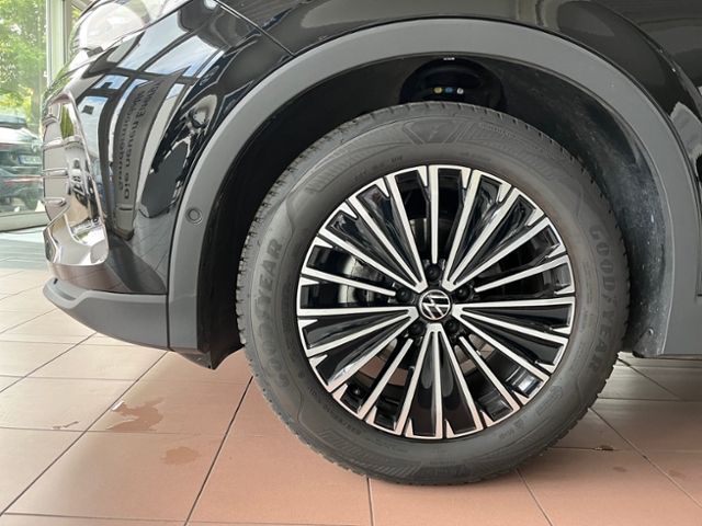 Fahrzeugabbildung Volkswagen Tiguan 1.5 eTSI DSG GOAL NAVI AHK KAMERA