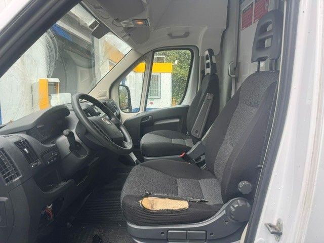 Fahrzeugabbildung Fiat Ducato 33 140 L3H2 RS: 4035 mm