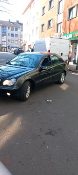 Mercedes-Benz Auto Kaine Probleme - gebrauchte Mercedes-Benz C 320 aus dem Jahr 2001