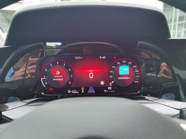 Golf 8 1.5 TSI BMT Active NAVI+Kamera 6-Gang