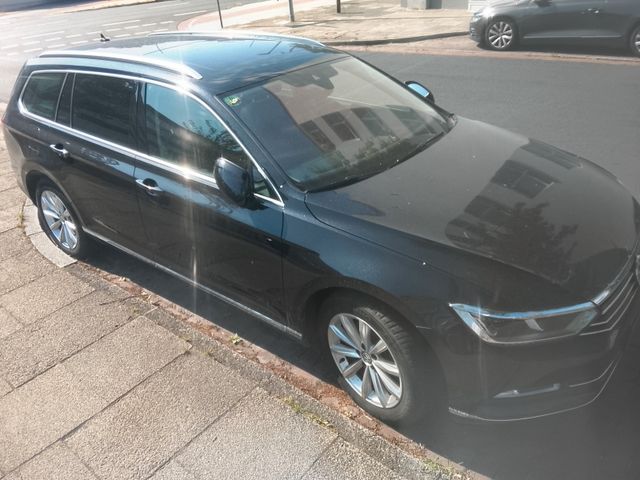 VW Passat 2.0 TDI SCR 140kW DSG Highline Varian...