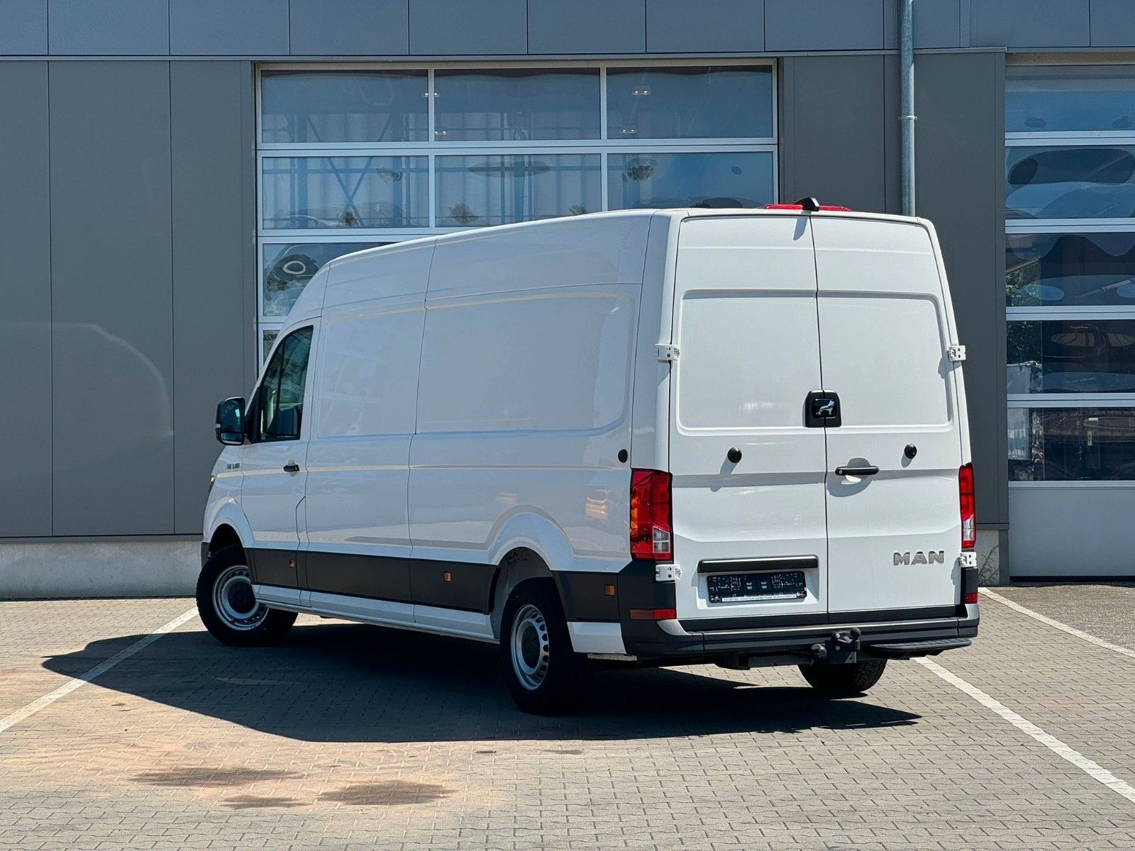 Fahrzeugabbildung MAN TGE 3.180 L4H3 Kastenwagen Automatik Klima Ahk