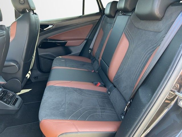 Fahrzeugabbildung Volkswagen ID.4 Pro Performance Family 150 kW *AHK*